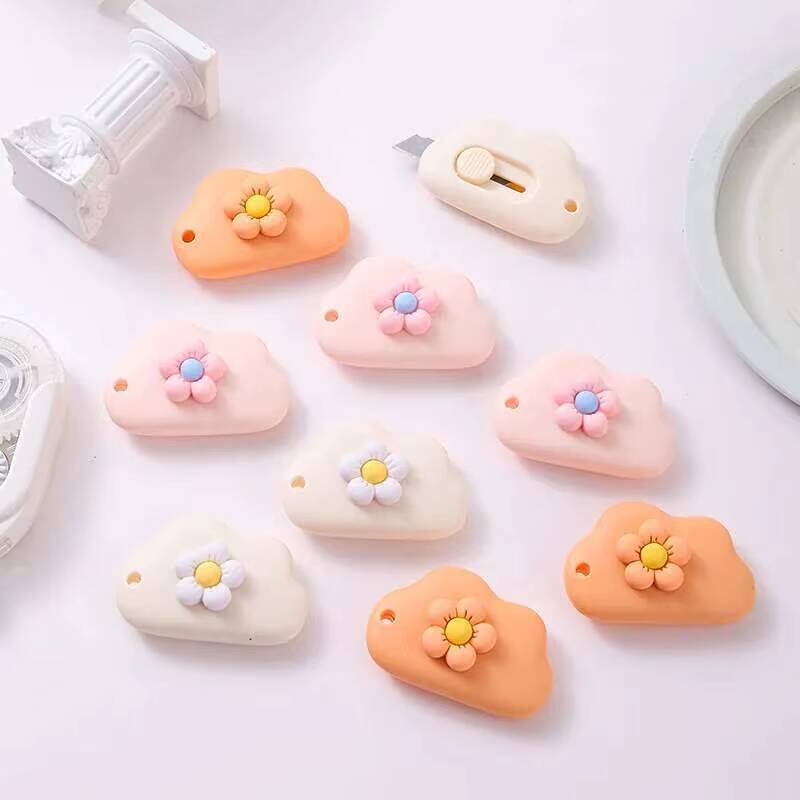 มีดคัตเตอร์พกพา ลายดอกไม้/เมฆ  - Art Craft Stationery บทวิจารณ์และราคา
